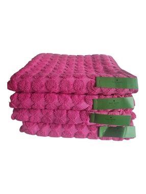 Set of 4 Kate Spade Vibrant Pink Polka Dot Bath Towels 100% Cotton Textured